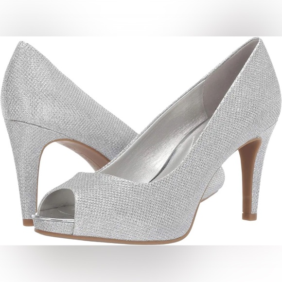 Silver Pumps Size 7 - Picture 1 of 5